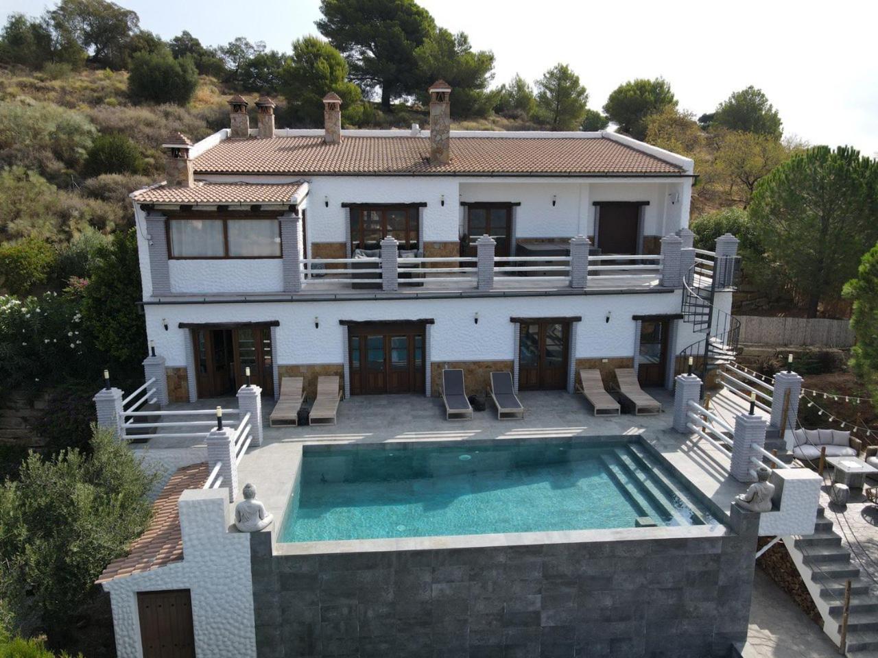 فندق Casa Eden - Mountain View, Infinity Pool Alozaina المظهر الخارجي الصورة
