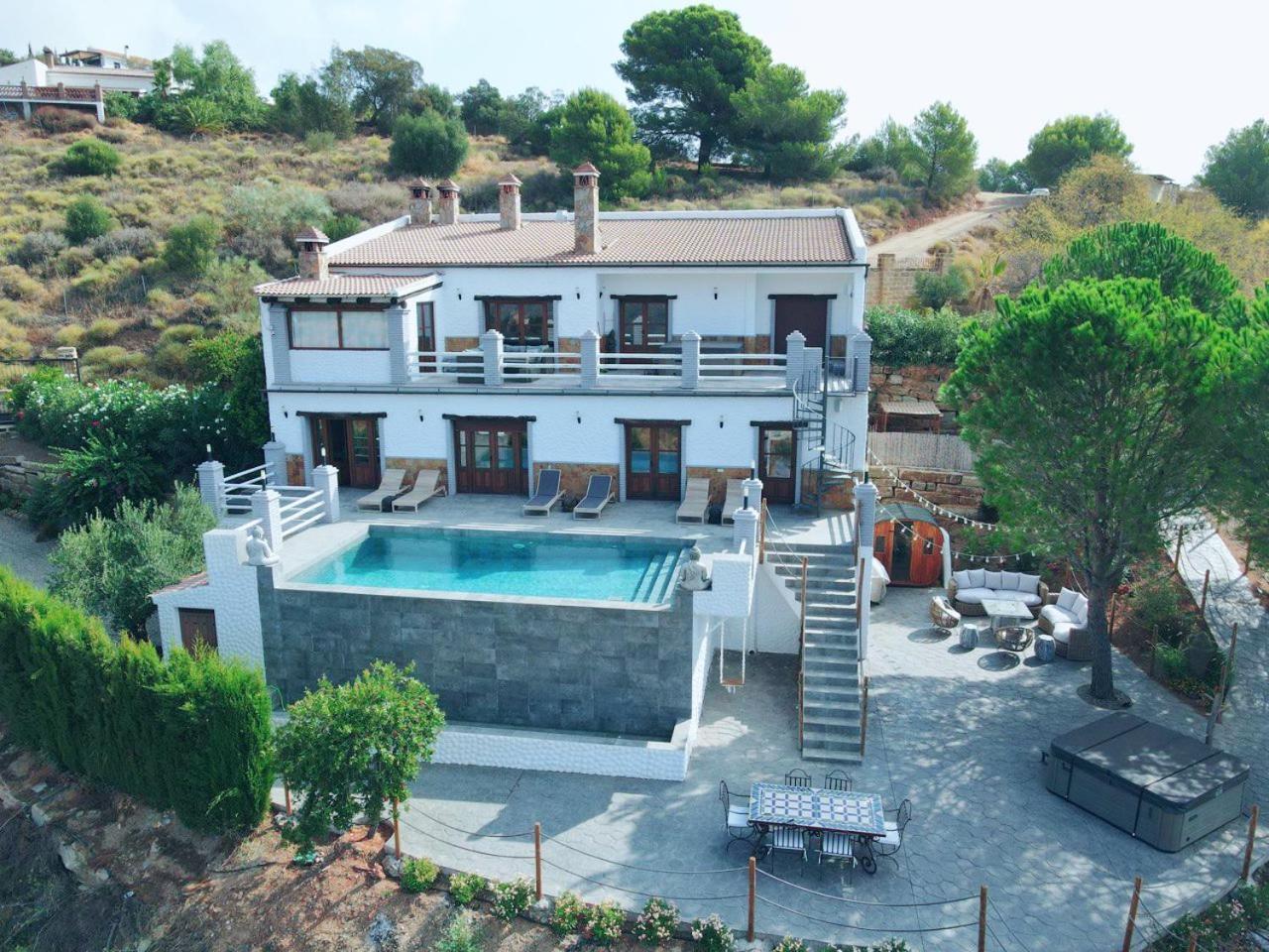 فندق Casa Eden - Mountain View, Infinity Pool Alozaina المظهر الخارجي الصورة
