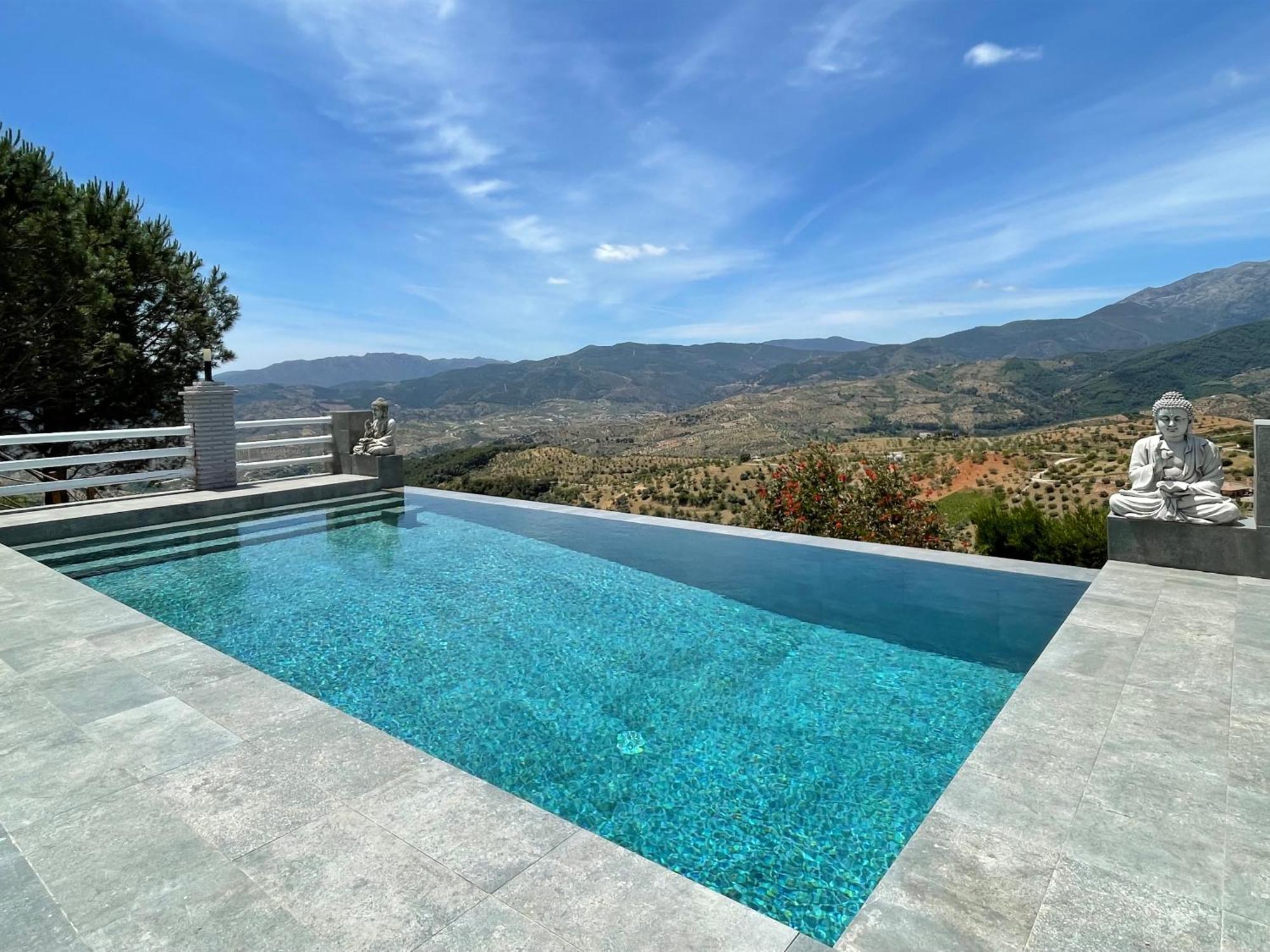 فندق Casa Eden - Mountain View, Infinity Pool Alozaina المظهر الخارجي الصورة